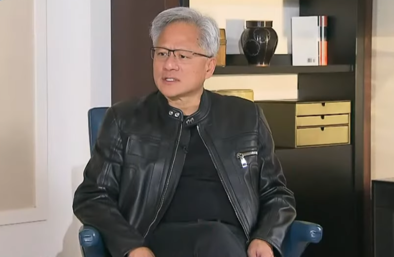 黄仁勋最新专访:出口管制本想卡中国AI脖子,却让英伟达很受伤