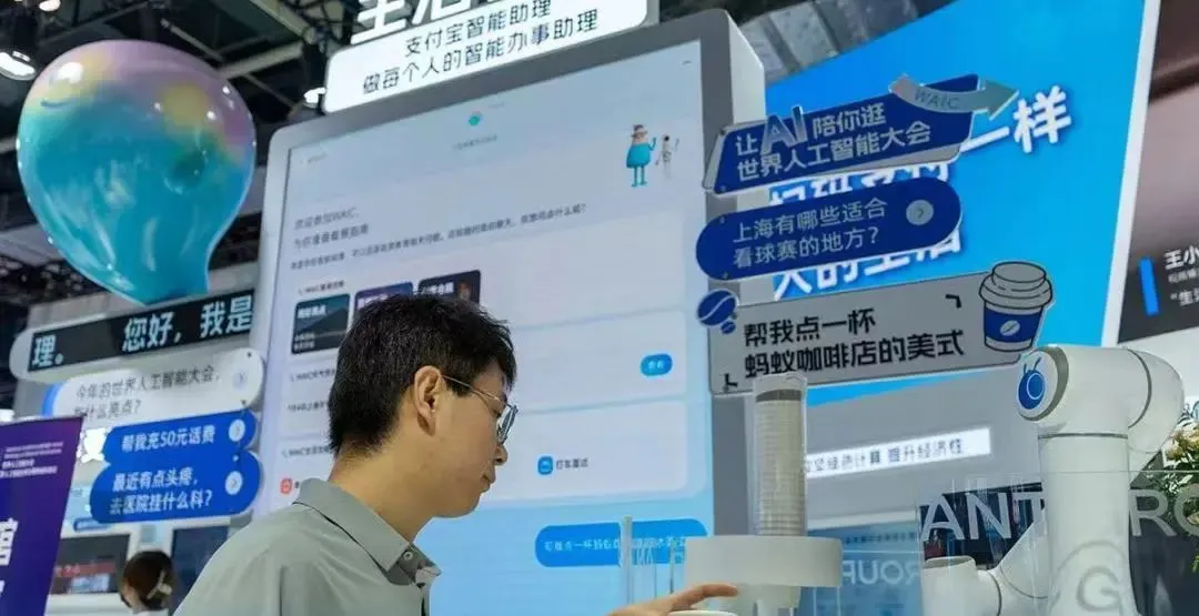 AI不会替代人,但人正成为智能体的助理