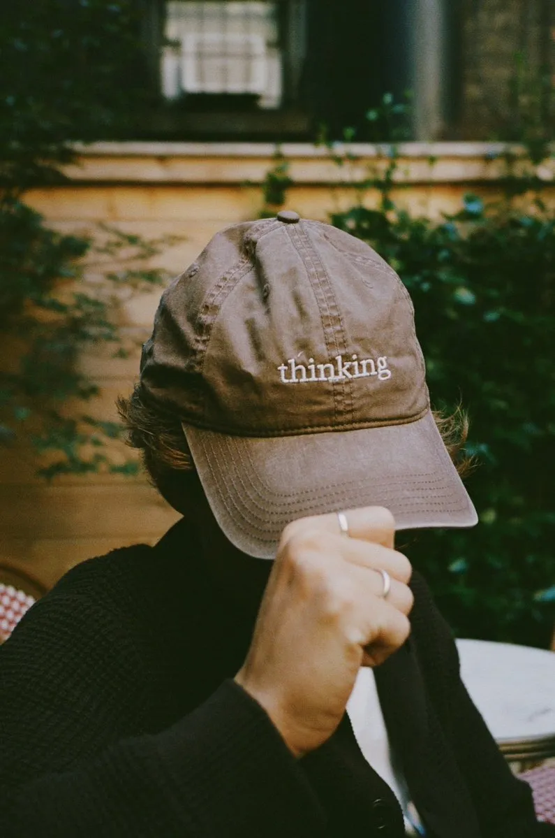 Anthropic「思考」マーケティングキャンペーン