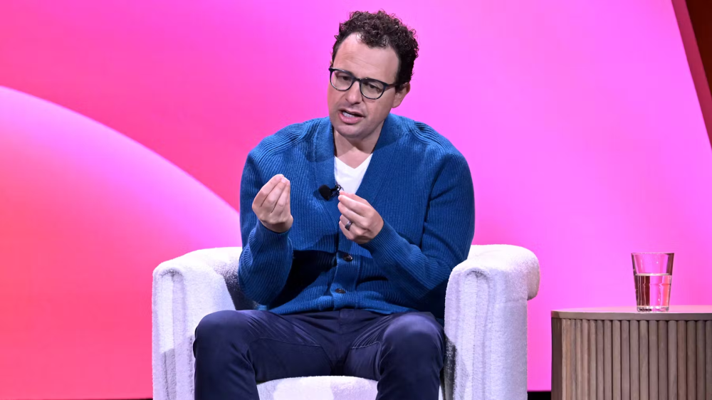 Anthropic发布激进增长蓝图:2028年营收或突破700亿美元